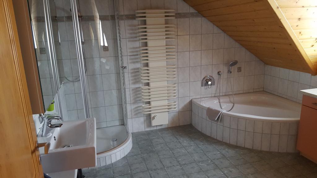 Ferienhaus Schwoerer Rheinhausen Luaran gambar